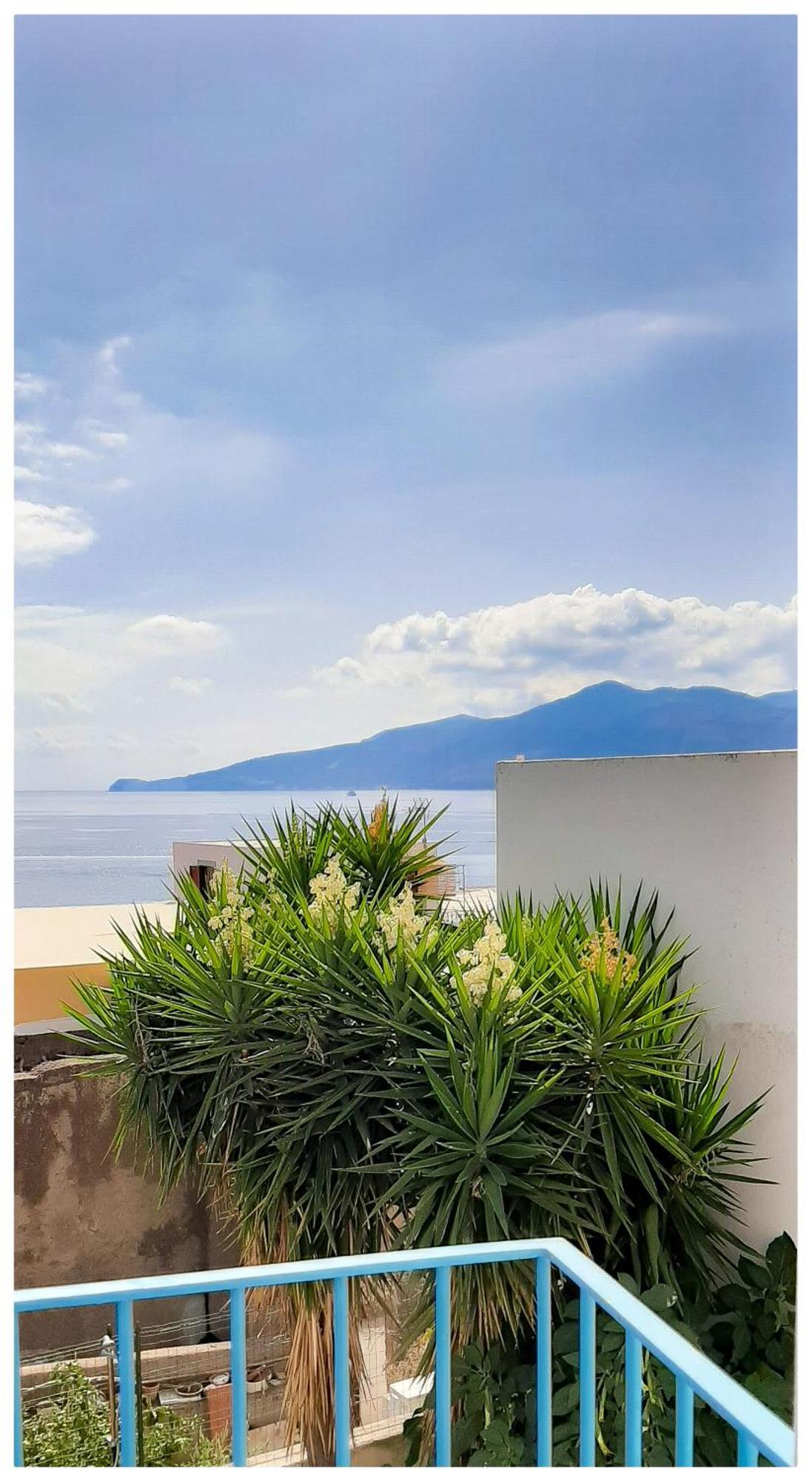 Salinarte Hotel Santa Marina Salina Phòng bức ảnh